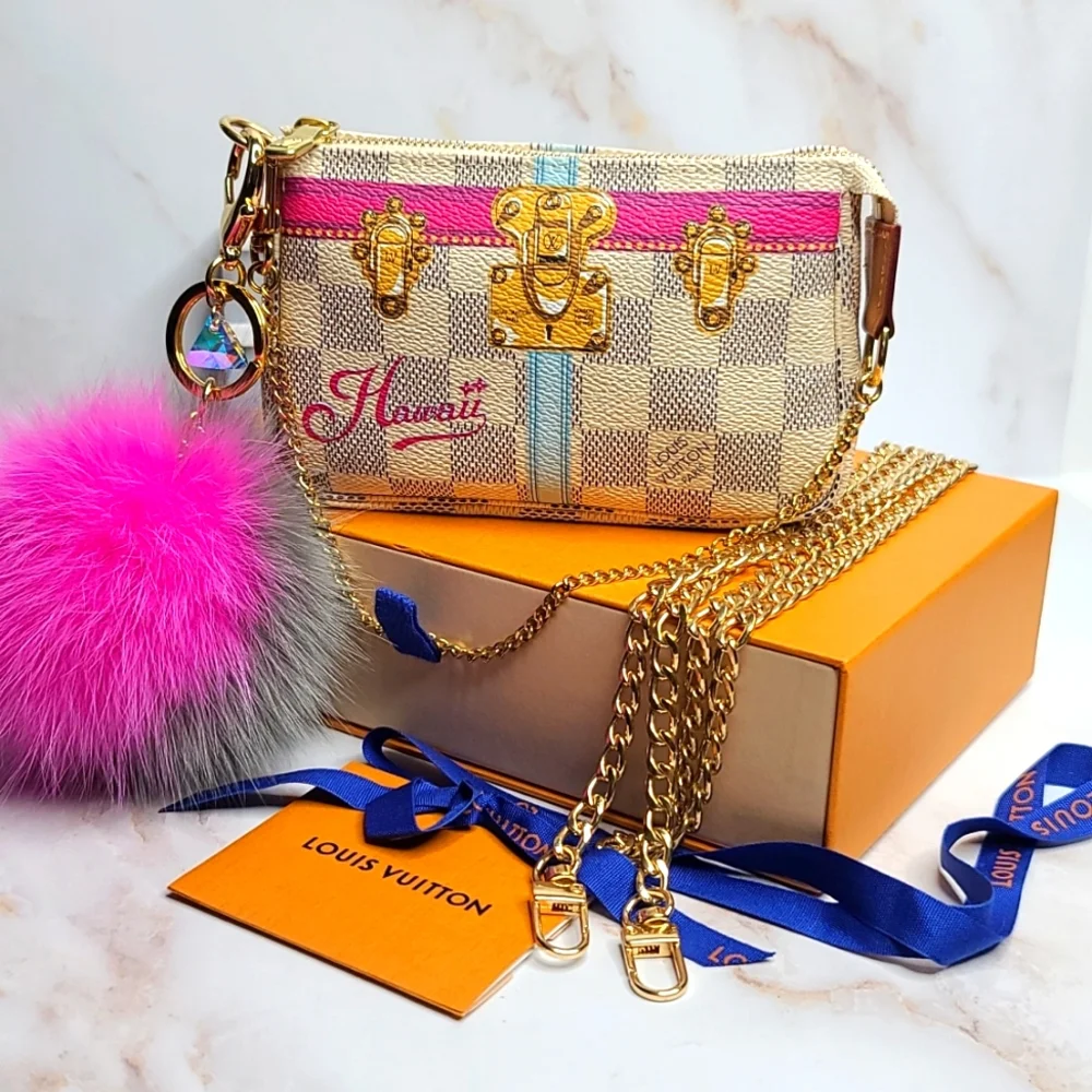 Louis Vuitton Damier Azur 2018 trunk pochette Hawaii, limited edition